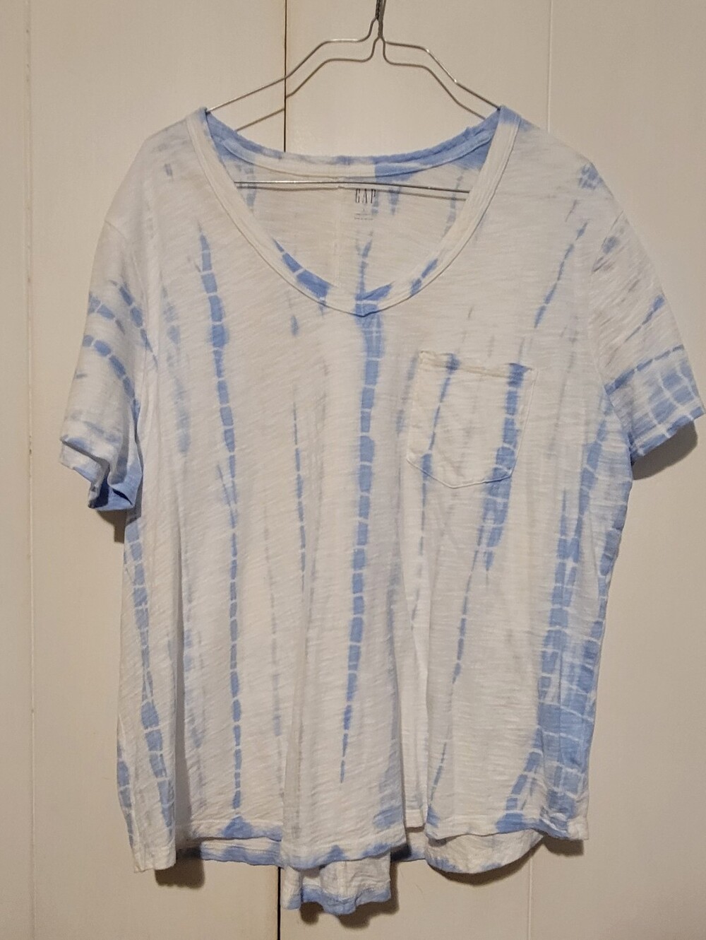GAP Women's Blue Tie-Dye Pocket Tee